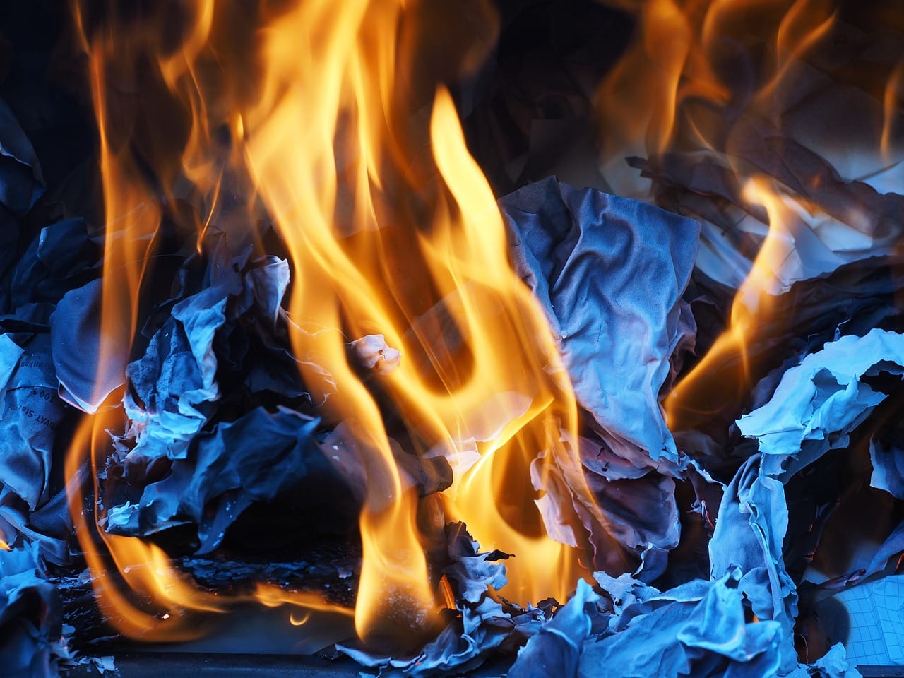 قصيدة إحتراق 1 fire 1260723 1280